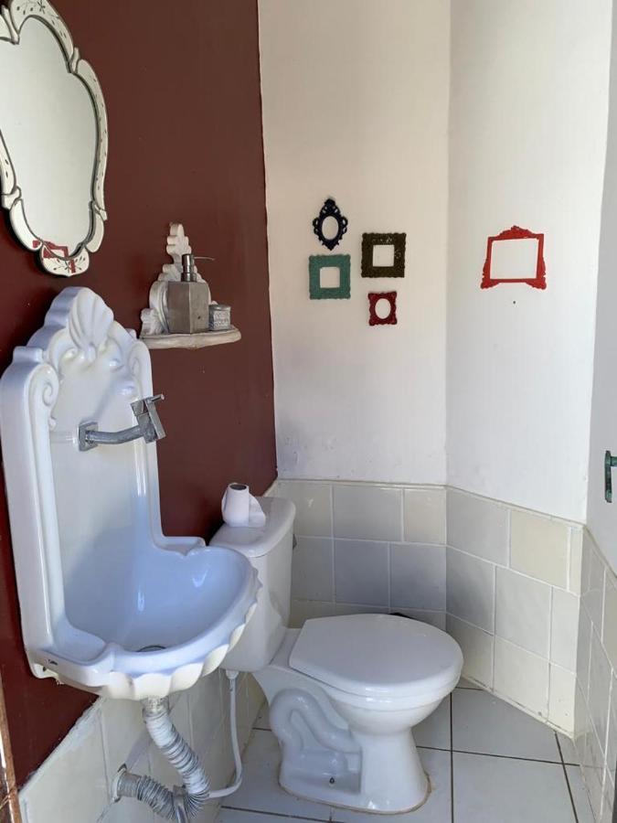 Casa De Temporada 4 Quartos Sendo 2 Suites Em Vilas Do Atlantico - 200 M Da Praia E 6 Km Da Capital Лауру-ди-Фрейтас Экстерьер фото