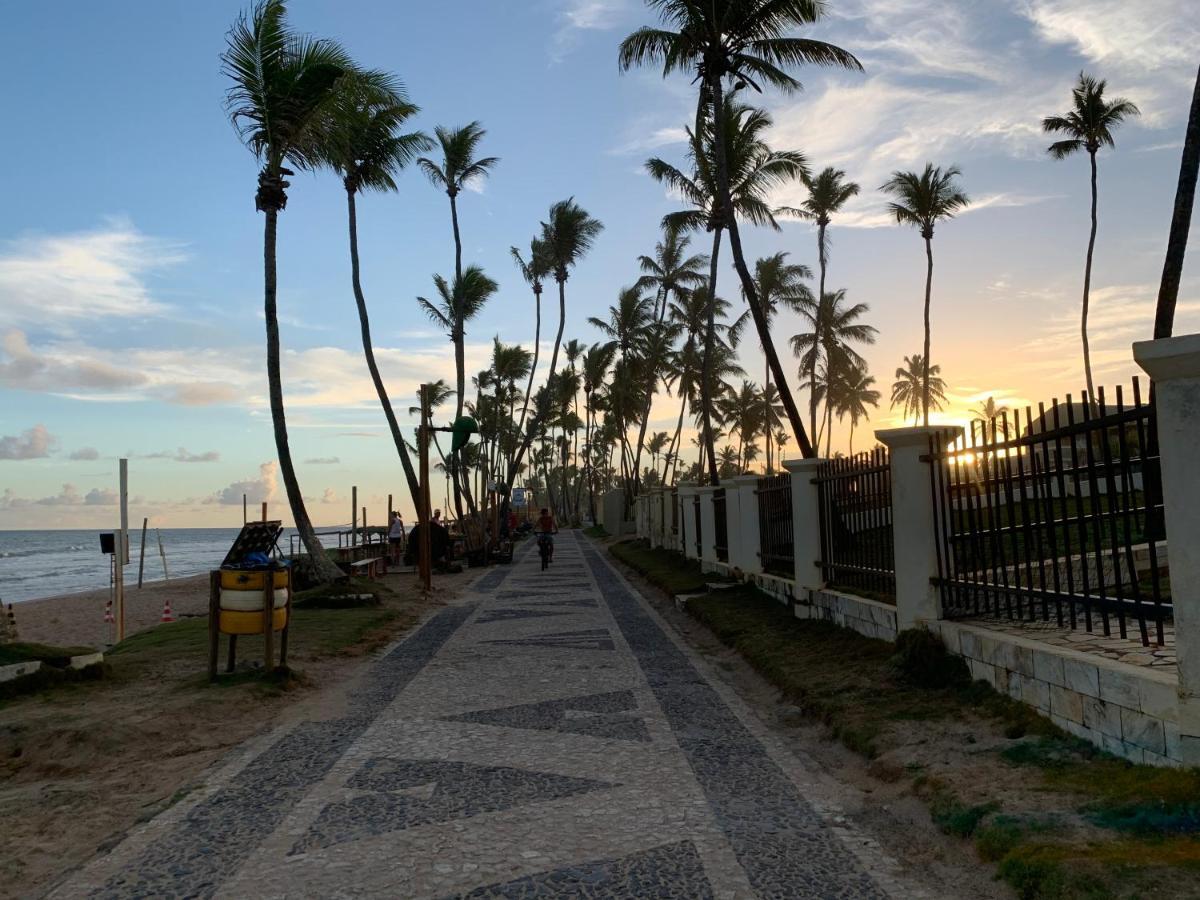 Casa De Temporada 4 Quartos Sendo 2 Suites Em Vilas Do Atlantico - 200 M Da Praia E 6 Km Da Capital Лауру-ди-Фрейтас Экстерьер фото
